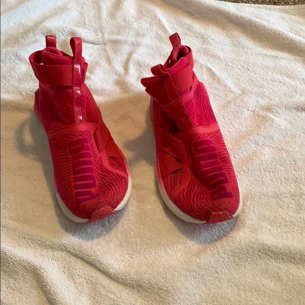 Pink shoe